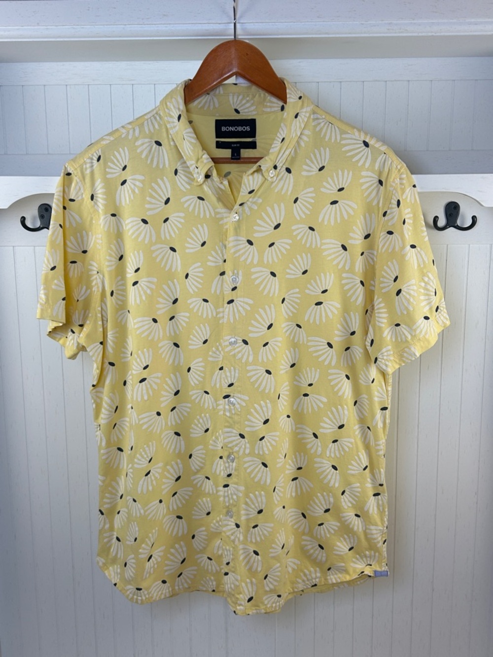 Bonobos Yellow Floral Short Sleeve Button Down Shirt Size L